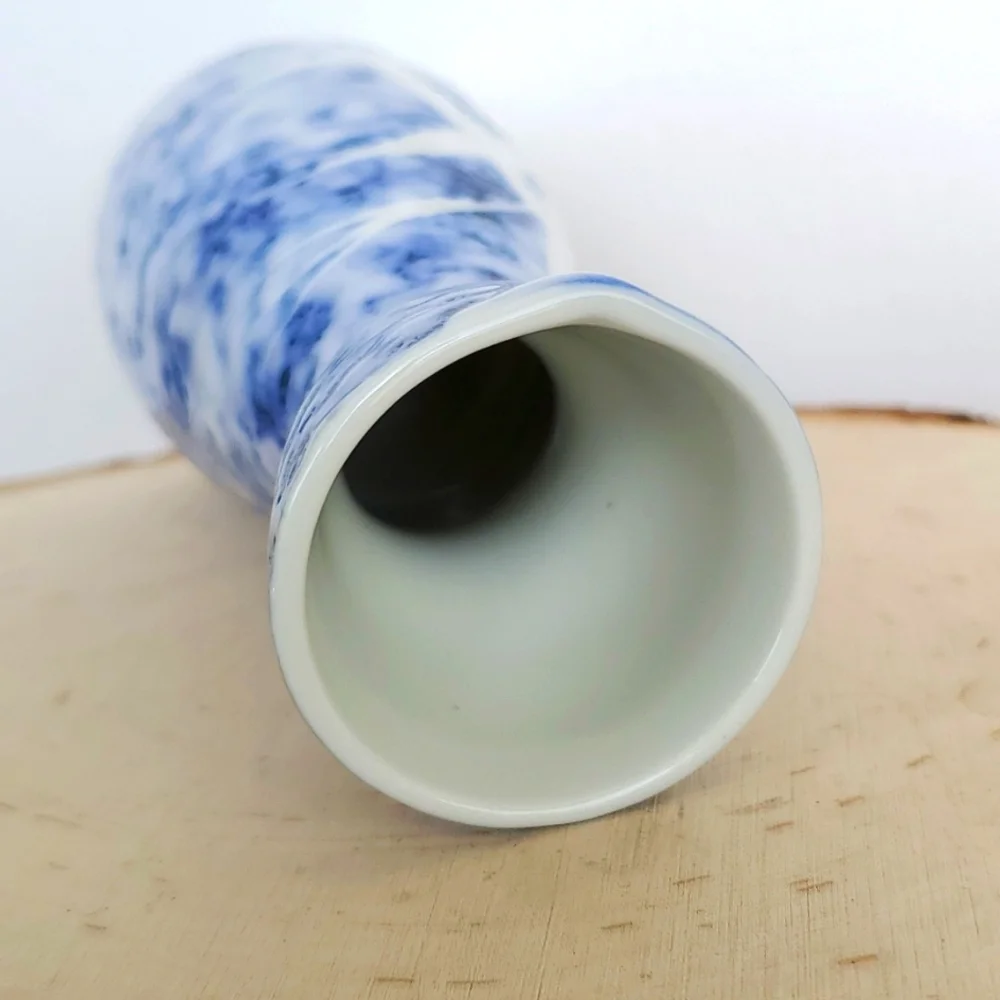 Vintage Japanese Blue and White with Bamboo Design Sake Decanter Petite Bud Vase - Picture 3 of 6